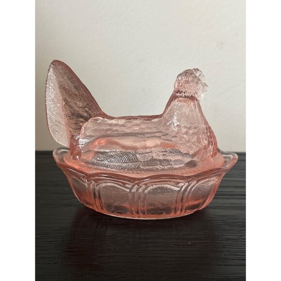 VTG Fenton Glass Hen on Nest Dish in Country Peach Split-Tail Scalloped Edge MCM - Picture 2 of 13
